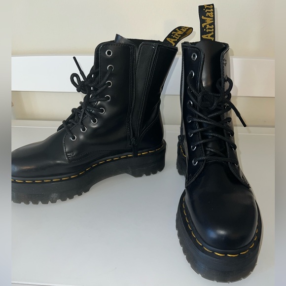 Dr. Martens “Jadon” Smooth Leather Platform Boots - Black - Picture 2 of 9